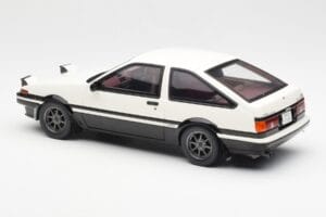 Toyota Sprinter Trueno AE86 Blanc Otto 1:18 OT444B Résine — image 5 sur 6