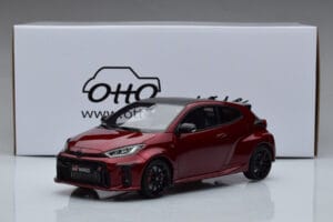 Toyota GR Yaris Rouge Otto 1:18 OT1003 Résine — image 6 sur 6
