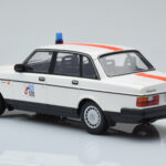 Volvo 240 GL Police Belgique Minichamps 1:18 - image 5 of 6