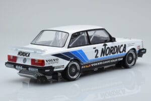 Volvo 240 Turbo Nordica #2 U. Granberg / T. Lindstrom ETCC Brno 1986 IXO 1:18 18RMC088 Métal — image 2 sur 6