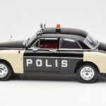 Volvo P121 Police Revell 1:18 8904 - image 4 of 8
