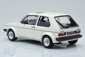 Volkswagen Golf GTI Mk1 ABT Blanc Otto 1:18 OT1014 Résine — image 5 sur 6