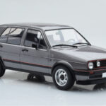 Volkswagen Golf GTI Mk2 Gris MCG 1:18 - image 4 of 6