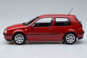 Volkswagen Golf Mk4 Rouge Norev 1:18 188573 Métal — image 4 sur 7