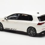 Volkswagen Golf GTI Mk8 Clubsport Blanc Otto 1:18 - image 5 of 6