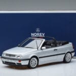 Volkswagen Golf Mk3 Cabriolet Argent Norev 1:18 188468 Métal - image 6 of 6
