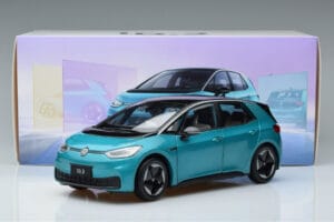 Volkswagen ID.3 Vert FAW 1:18 ZVN000001GRU Métal — image 7 sur 7