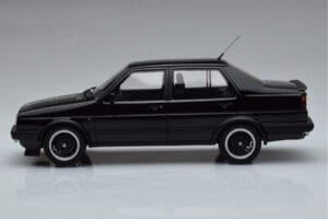Volkswagen Jetta Mk2 Noir Otto 1:18 OT1021 Résine — image 3 sur 6