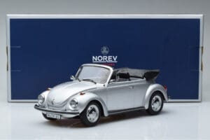 Volkswagen Beetle 1303 Cabriolet Argent Norev 1:18 188530 Métal — image 6 sur 6