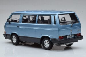 Volkswagen T3 Multivan Bleu Norev 1:18 188544 Métal — image 5 sur 6