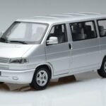 Volkswagen T4b Transporter Caravelle Minibus Schuco 1:18 450041500 Métal