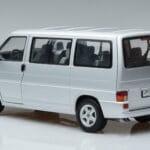 Volkswagen T4b Transporter Caravelle Minibus Schuco 1:18 450041500 Métal - image 7 of 8