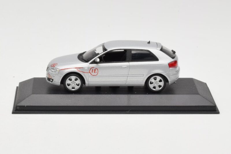 Audi A3 8P Argent Prototype Minichamps 1:43 5010503013 Métal