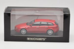 Alfa Romeo 159 Sportwagon Alfa Rouge Minichamps 1:43 400120511 Métal — image 4 sur 4