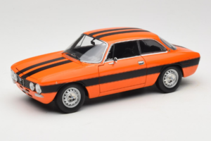 Alfa Romeo 2000 GTV Orange Norev 1:18 187918 Métal