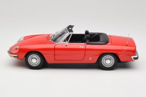 Alfa Romeo 2000 Spider Rouge Minichamps 1:18 180120930 Métal — image 4 sur 8