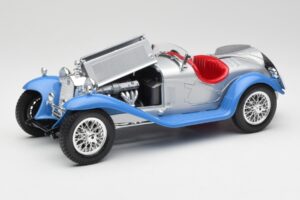 Alfa Romeo 2300 Spider Bleu Argenté Bburago 1:18 3008 Métal — image 2 sur 8