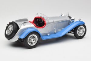 Alfa Romeo 2300 Spider Bleu Argenté Bburago 1:18 3008 Métal — image 3 sur 8