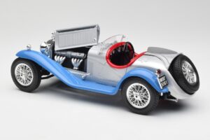Alfa Romeo 2300 Spider Bleu Argenté Bburago 1:18 3008 Métal — image 5 sur 8