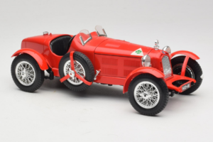 Alfa Romeo 8C 2300 Monza Rouge Bburago 1:18 3014 Métal — image 4 sur 6