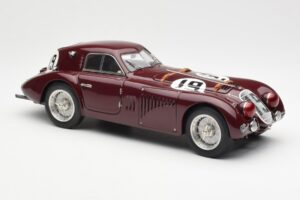 Alfa Romeo 8C 2900 B Speciale #19 24 Hours of Le Mans 1938 CMC 1:18 M-111 Métal — image 4 sur 6