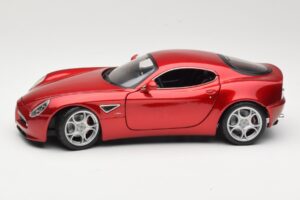 Alfa Romeo 8C Competizione Rouge Bburago 1:18 18-11021 Métal — image 4 sur 8