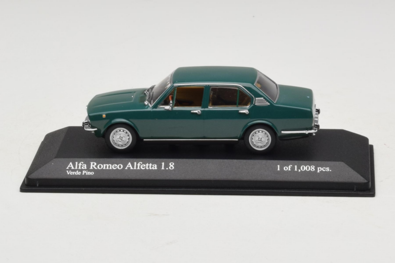 Alfa Romeo Alfetta 1.8 Vert Minichamps 1:43 400120204 Métal