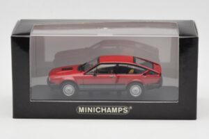 Alfa Romeo Alfetta GTV6 Rouge Minichamps 1:43 400120140 Métal — image 4 sur 4