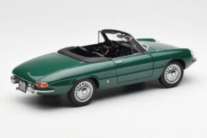 Alfa Romeo Duetto Spider Vert AUTOart 1:18 70138 Métal — image 3 sur 8