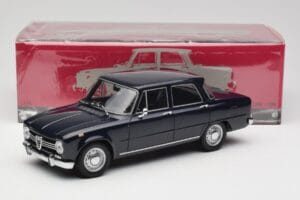Alfa Romeo Giulia 1300 Bleu Minichamps 1:18 180120905 Métal — image 8 sur 8
