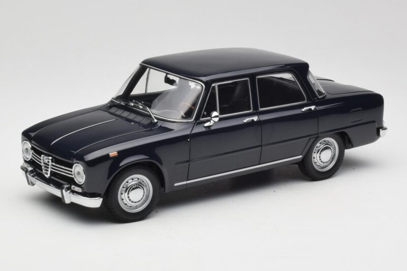 Alfa Romeo Giulia 1300 Bleu Minichamps 1:18 180120905 Métal
