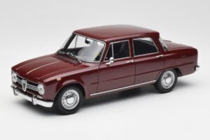 Alfa Romeo Giulia 1300 Rouge Foncé Minichamps 1:18 180120906 Métal
