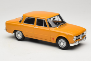 Alfa Romeo Giulia 1300 Super Orange Minichamps 1:18 180120900 Métal — image 6 sur 8