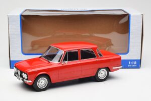 Alfa Romeo Giulia Nuova Super Rouge MCG 1:18 MCG18145 Métal — image 6 sur 6