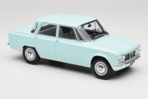 Alfa Romeo Giulia TI 105 Sky Blue Norev 1:18 187974 Métal — image 5 sur 7