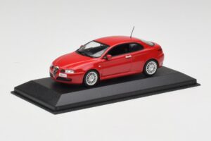 Alfa Romeo GT Alfa Rouge Minichamps 1:43 400120321 Métal — image 2 sur 4