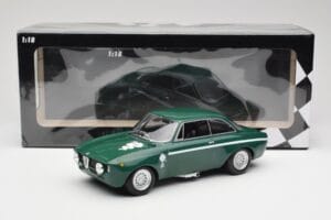 Alfa Romeo GTA 1300 Junior Vert Minichamps 1:18 155120022 Métal — image 6 sur 6