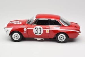 Alfa Romeo GTA 1300 Junior #33 T. Hezemans / G. van Lennep Hezemans Jarama 1972 Minichamps 1:18 100721233 Métal — image 4 sur 8