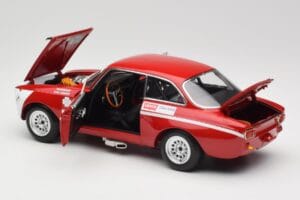 Alfa Romeo GTA 1300 Junior #33 T. Hezemans / G. van Lennep Hezemans Jarama 1972 Minichamps 1:18 100721233 Métal — image 5 sur 8