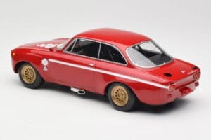 Alfa Romeo GTA 1300 Junior Rouge Minichamps 1:18 155120020 Métal — image 5 sur 6