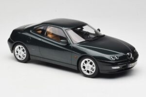 Alfa Romeo GTV 916 Coventry Green Metallic Norev 1:18 187842 Métal — image 4 sur 6