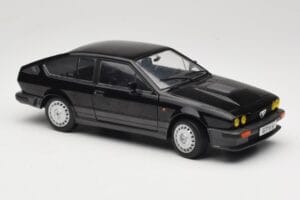 Alfa Romeo GTV6 Noir Solido 1:18 S1802302 Métal — image 6 sur 8