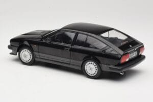 Alfa Romeo GTV6 Noir Solido 1:18 S1802302 Métal — image 7 sur 8