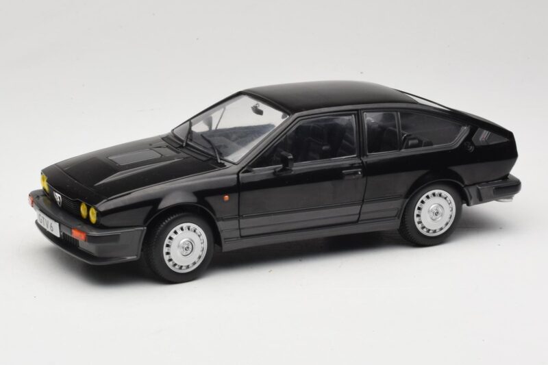 Alfa Romeo GTV6 Noir Solido 1:18 S1802302 Métal