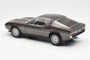 Alfa Romeo Montreal Brun Métallique AUTOart 1:18 70173 Métal — image 7 sur 8
