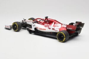 Alfa Romeo Racing C39 #99 A. Giovinazzi Austrian GP 2020 Minichamps 1:18 110200199 Métal — image 5 sur 6