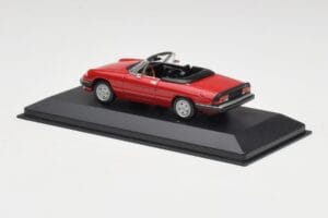 Alfa Romeo Spider 2000 Alfa Rouge Minichamps 1:43 436120760 Métal — image 3 sur 4