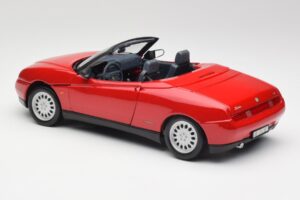 Alfa Romeo Spider 916 Alfa Rouge Maisto 1:18 50278 Métal — image 7 sur 8