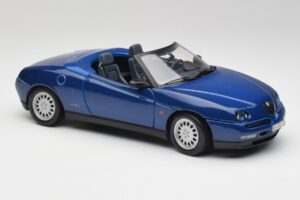 Alfa Romeo Spider 916 Bleu Pervenche Maisto 1:18 50308 Métal — image 5 sur 7