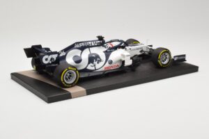 AlphaTauri Honda AT01 #26 D. Kvyat Italian GP 2020 Minichamps 1:18 117200826 Métal — image 3 sur 6